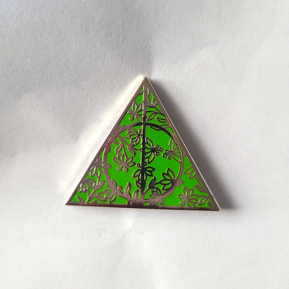 Harry Potter Deathly Hallows Enamel Pin